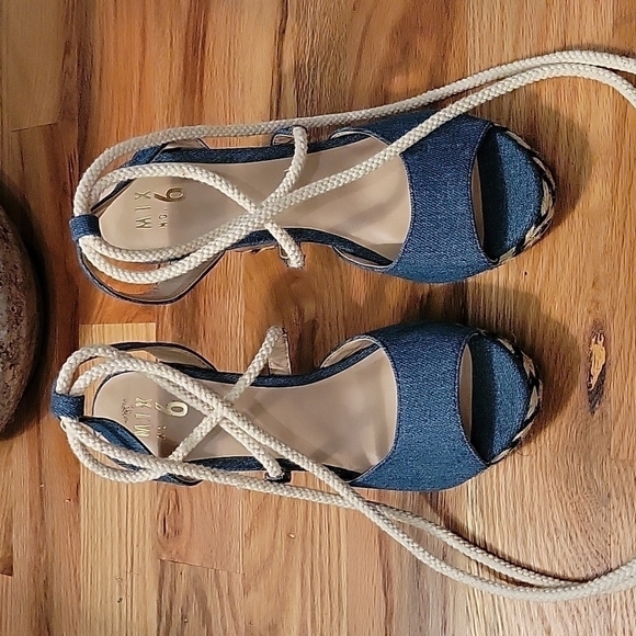 Mix No 6 Denim Strappy Tie Up Wedge Sandal Size 9 - Picture 2 of 11